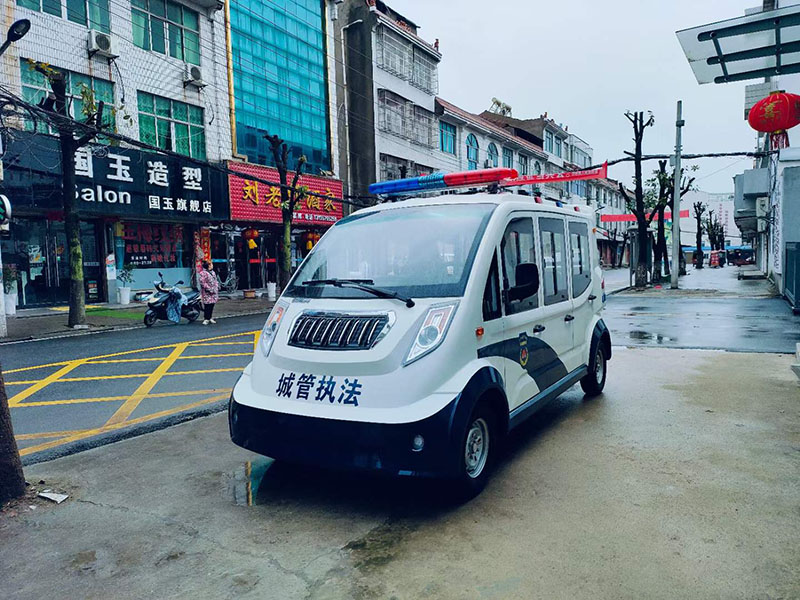 湖北監(jiān)利某城管部門執(zhí)法車輛順利交車，助力城市管理再升級(jí)